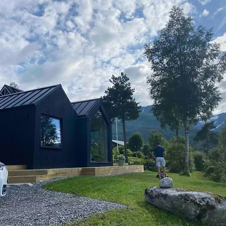 Mini Hut With Fjord View ساندين